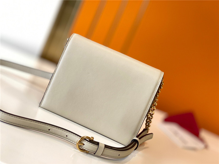 FERRAGAMO 페레가모 미니 트리폴리오백 F621015-2 /신상