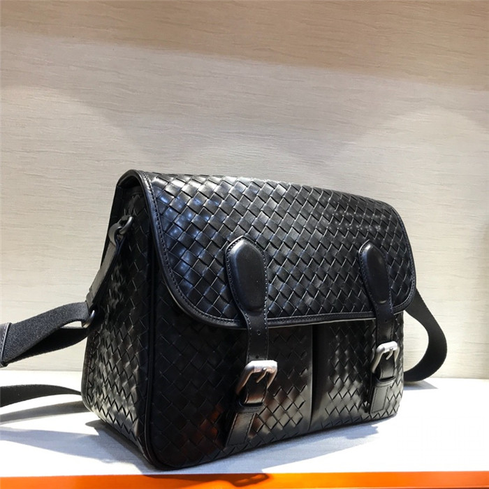 Bottega Veneta  보테가베네타 남성용 크로스백 BV30699 /신상