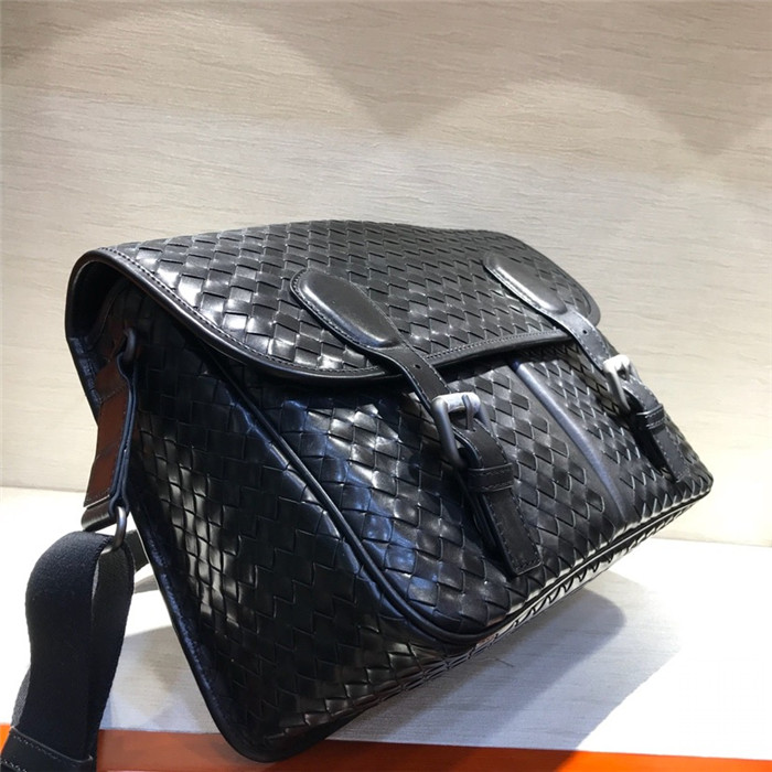 Bottega Veneta  보테가베네타 남성용 크로스백 BV30699 /신상