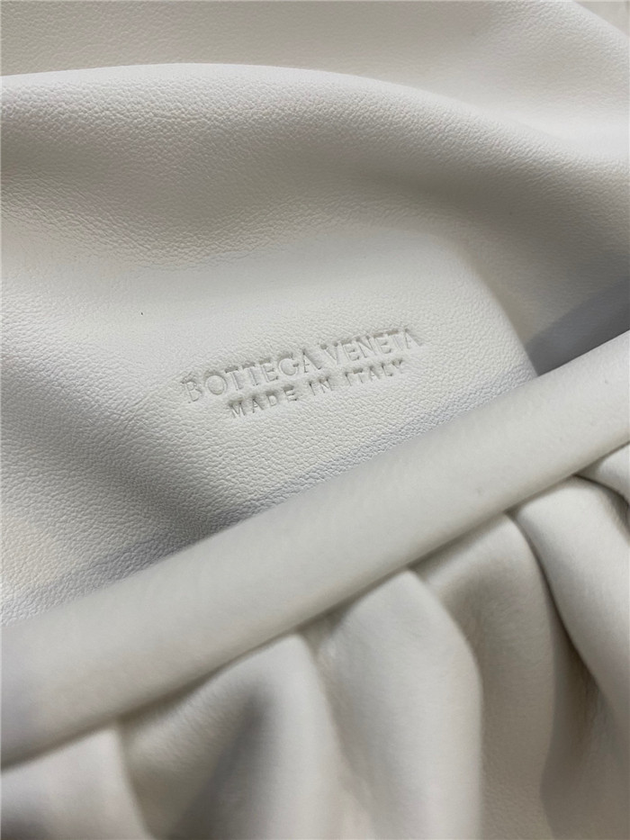 Bottega Veneta 보테가 베네타 힙색 B69887-2/신상