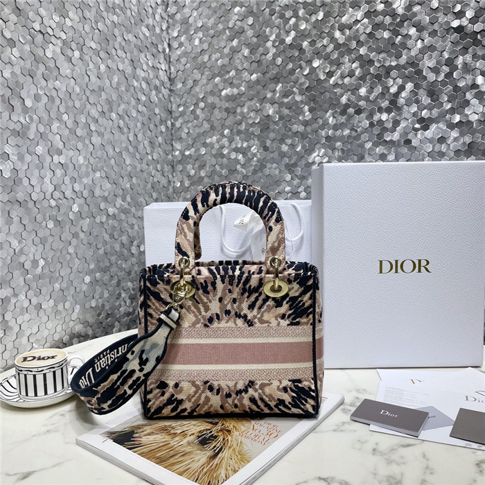 Dior 디올 레이디 D-라이트백 M0565 /신상