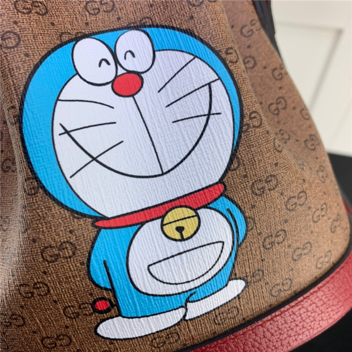 GUCCI 구찌 도라에몽 미니 버킷백