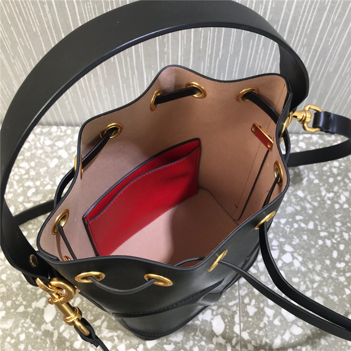 VALENTNIO    발렌티노 버킷백 V2600-2