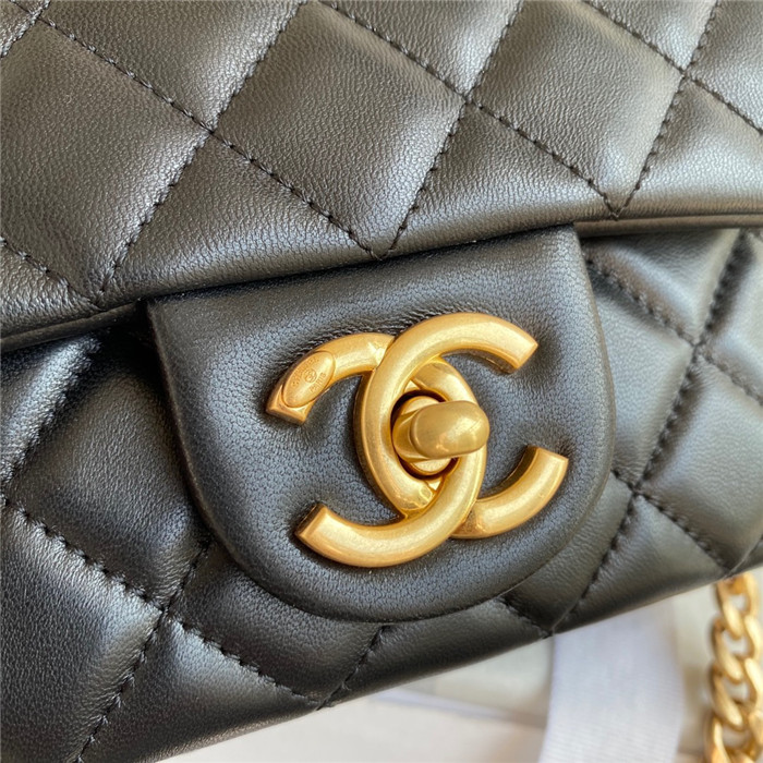 chanel  샤넬 미니 플랩백 AS2379