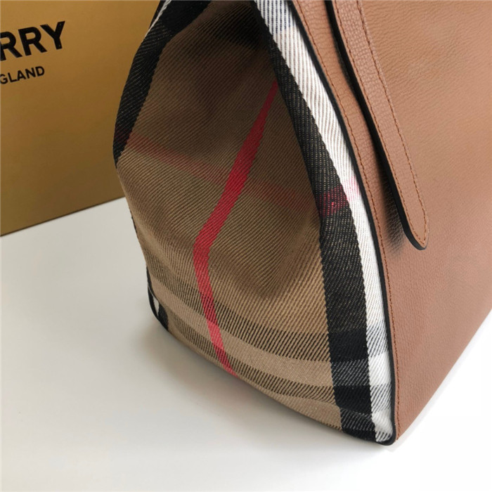 Burberry  버버리 THE CANTER 백