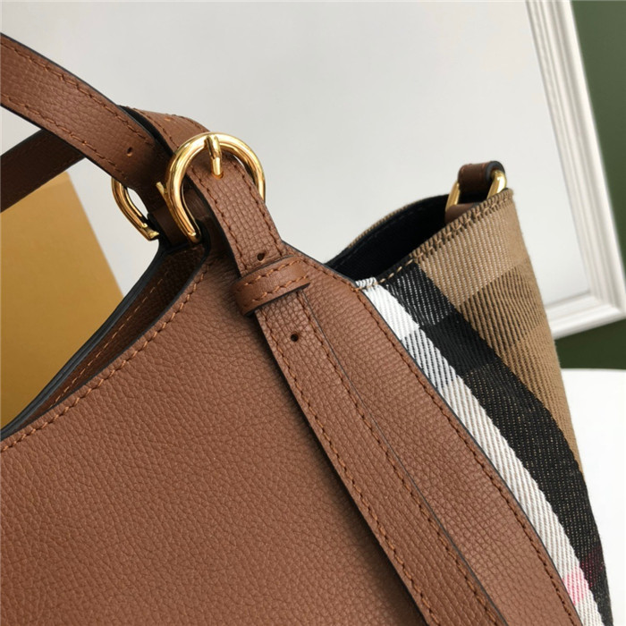 Burberry  버버리 THE CANTER 백