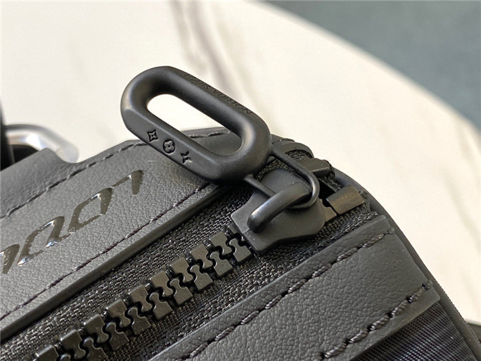 Louis Vuitton   루이비통 리버서블 키폴