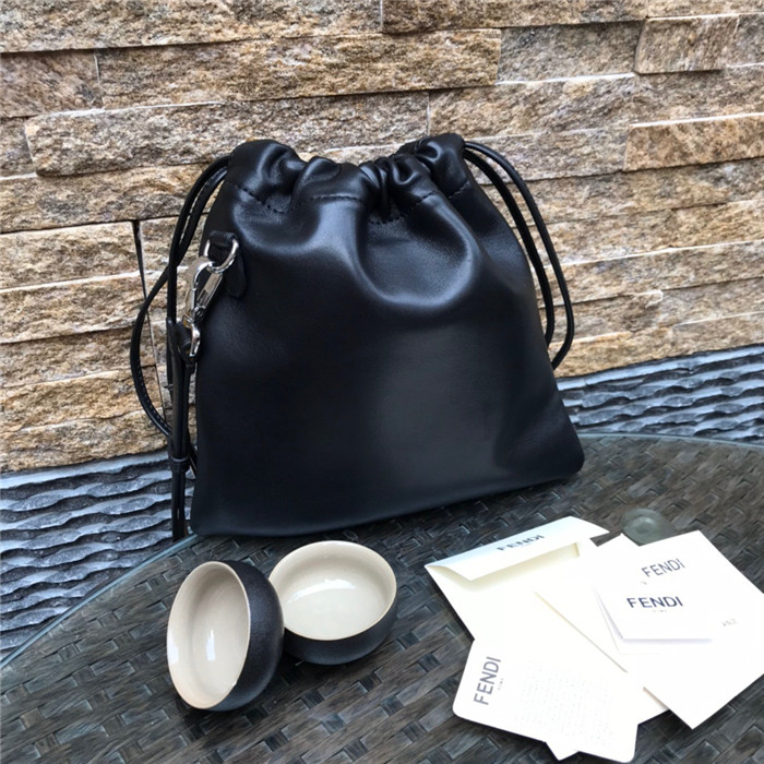 Fendi 펜디 숄더&크로스백 미듐
