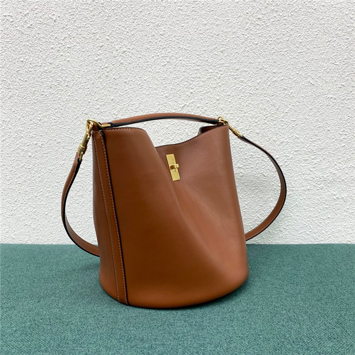 Celine 셀린느 스무스 카프스킨 버킷백