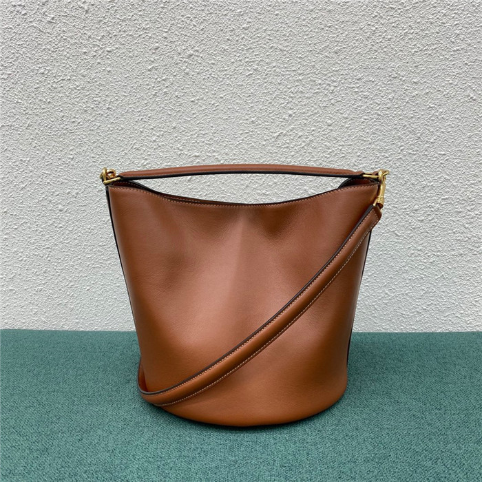 Celine 셀린느 스무스 카프스킨 버킷백