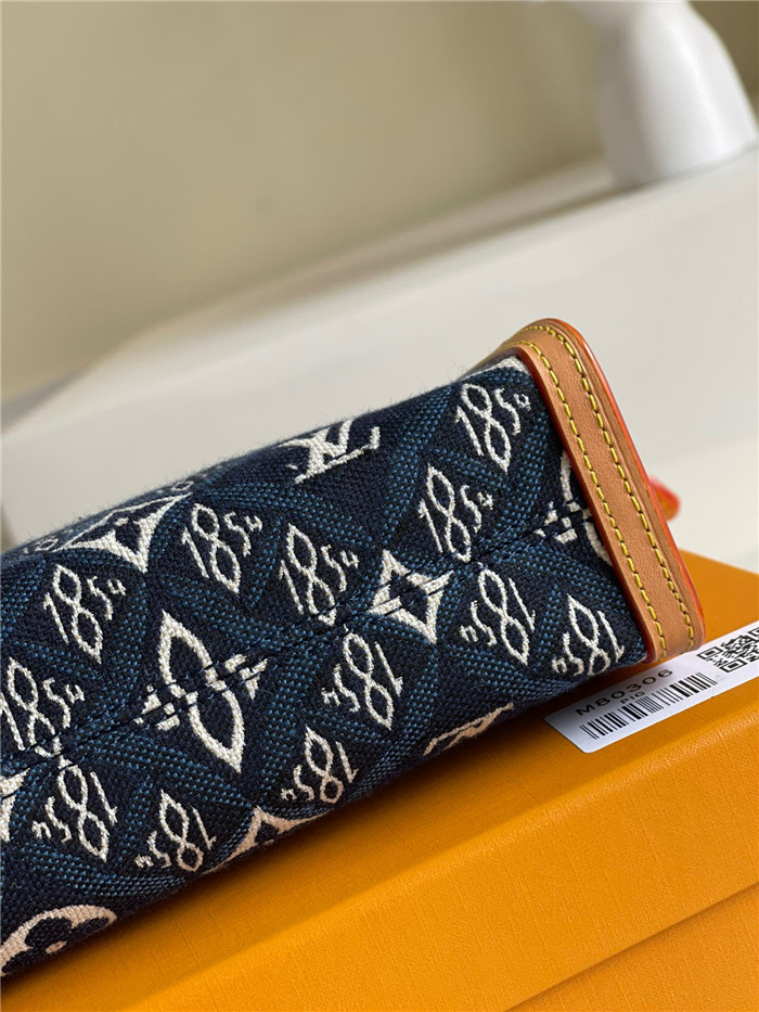 Louis Vuitton  루이비통 SINCE 1854 포쉐트 토일레트