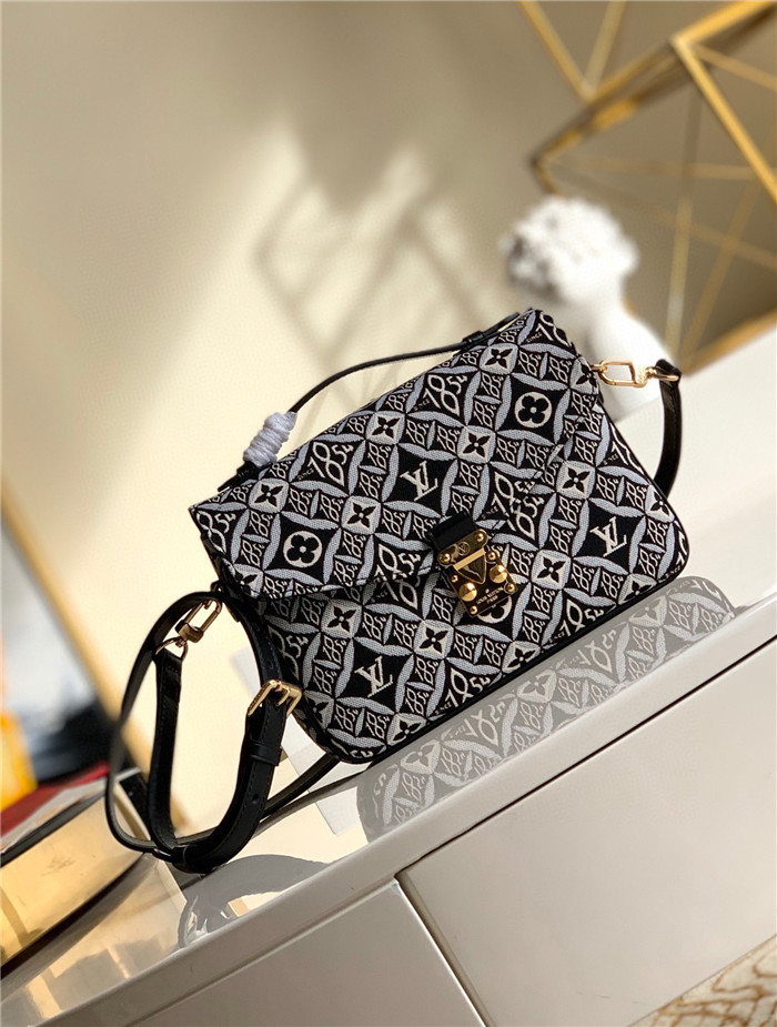 Louis Vuitton  루이비통 포쉐트 메티스