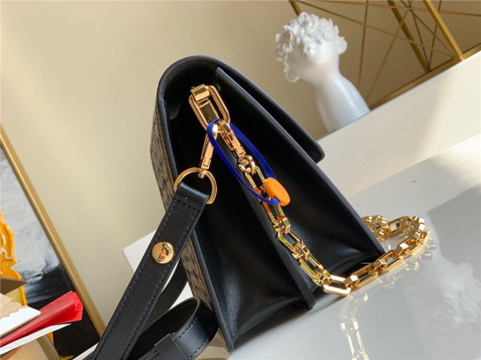 Louis Vuitton   루이비통 1854 도핀 MM