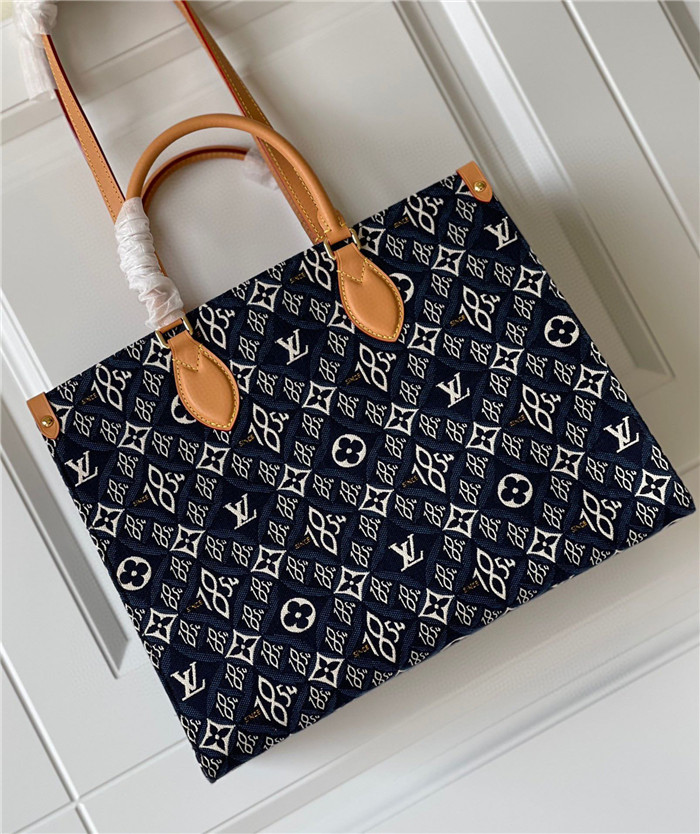 Louis Vuitton  루이비통 1854 자카드 온더고 미디엄 핸드백