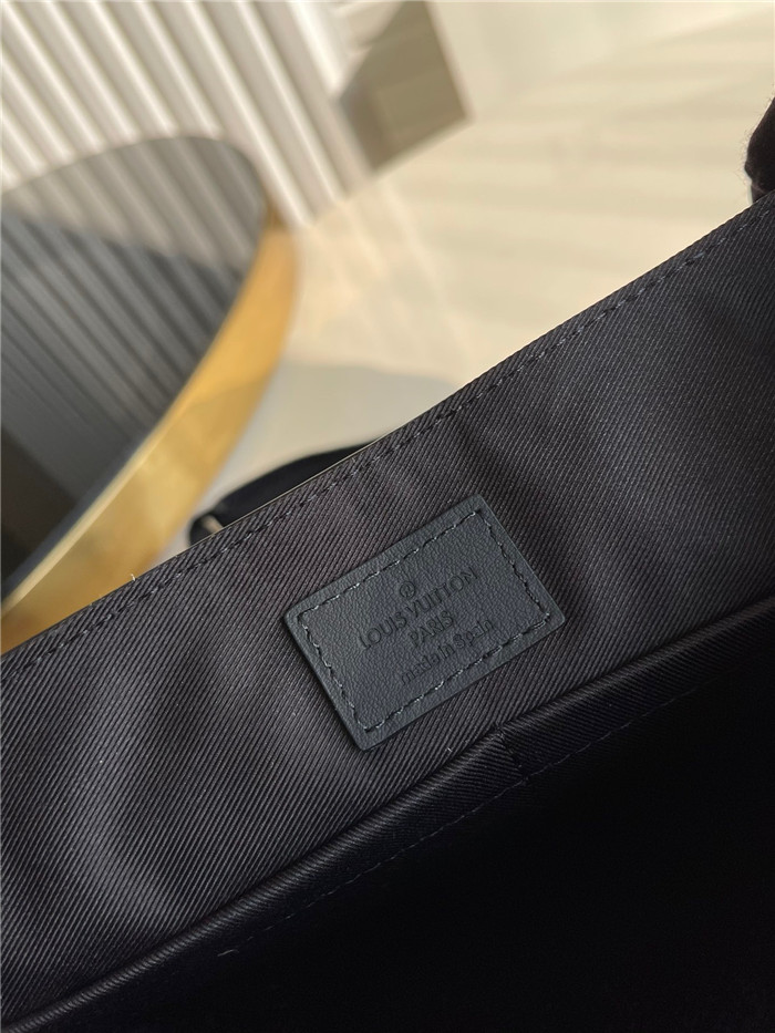 Louis Vuitton 루이비통 그레인 에어로그램 메신저백 M57080 2021/신상