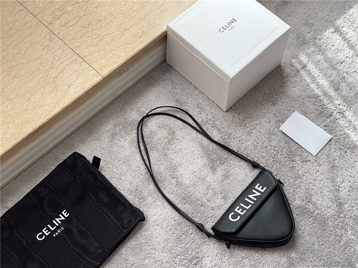 Celine 셀린느 크로스백 C65211 2021/신상