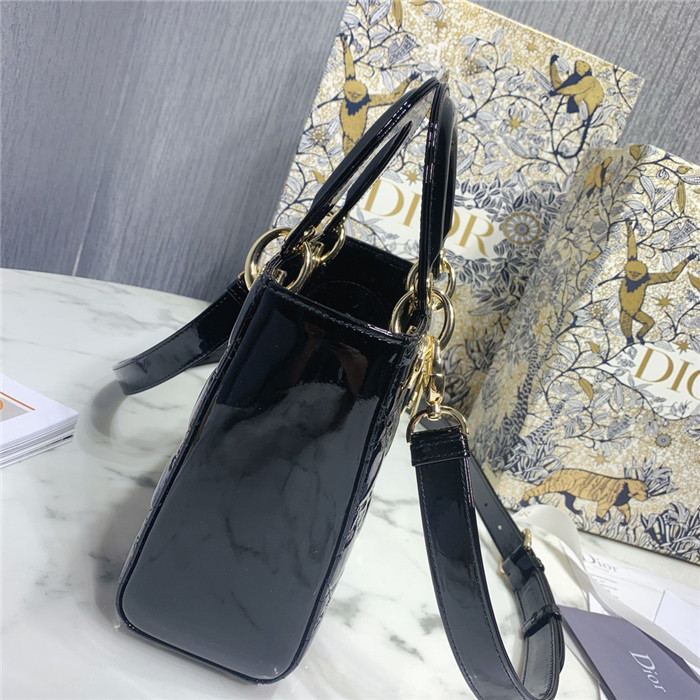 Dior 디올 레이디 20CM (에나멜) M0531