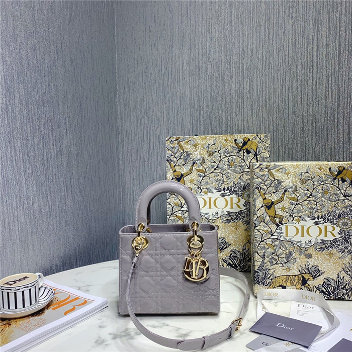 Dior 디올 레이디 20CM (에나멜) M0531