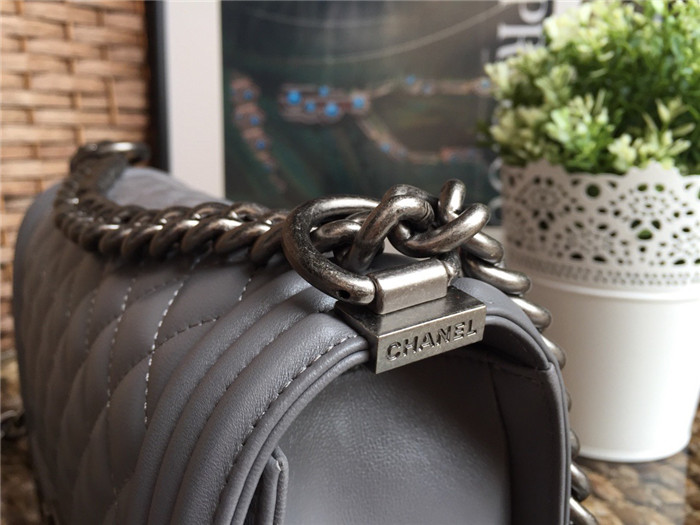 Chanel 샤넬 리보이백 25CM