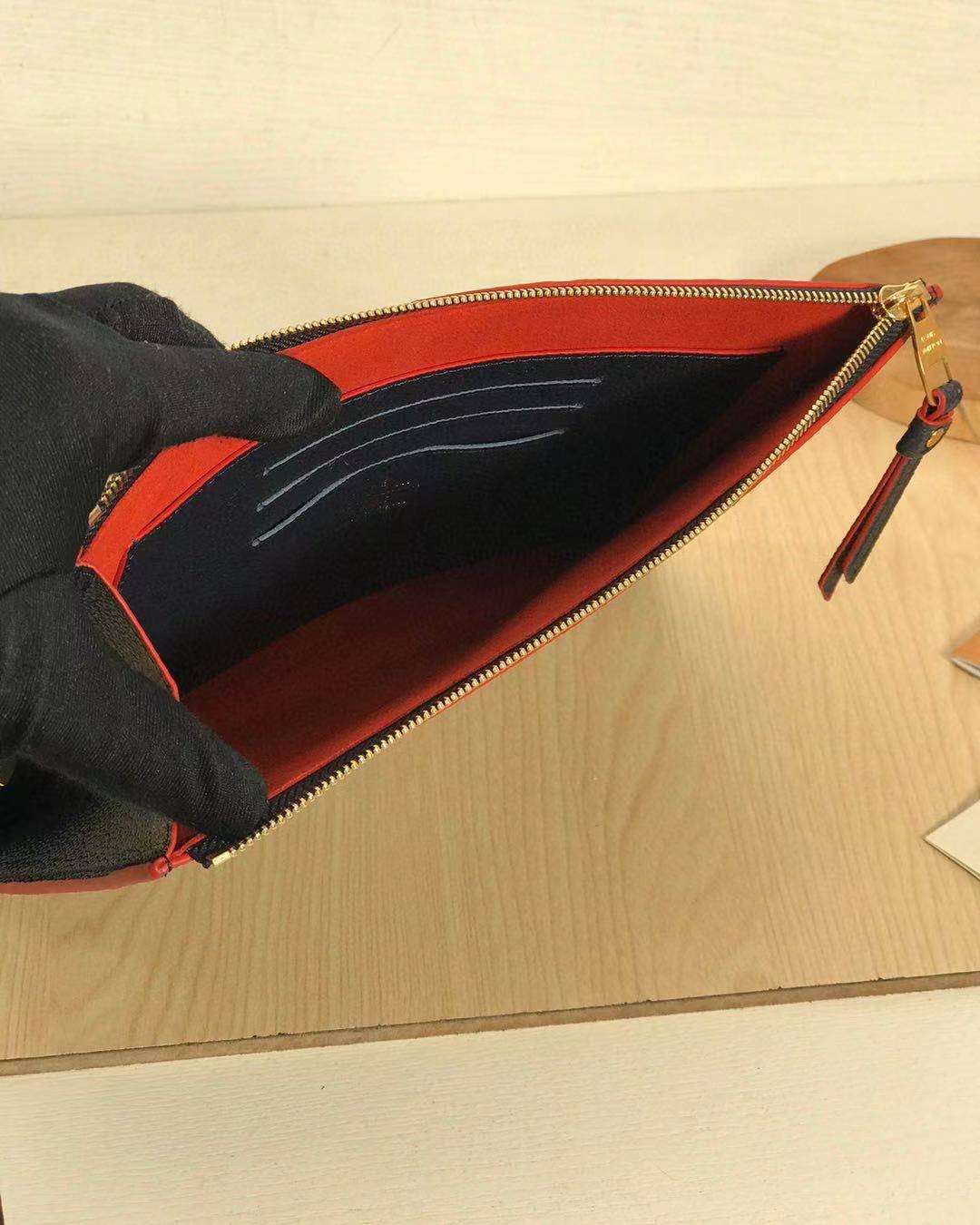 Louis Vuitton 루이비통 신상 포쉐트 멜라니 MM