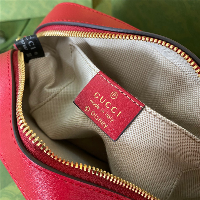 Gucci 구찌 GG 수프림 메신저백 574886 2021/신상