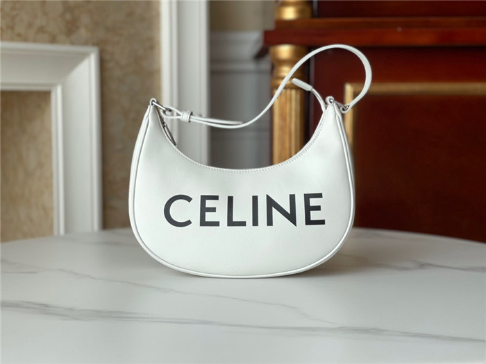 Celine 셀린느 스무스레더 카프스킨 아바 호보백 C193953 2021/신상 (2컬러)