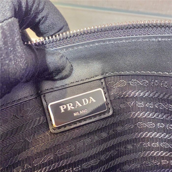 Prada 프라다 브러시드 가죽 파우치 2VF030 2021/신상