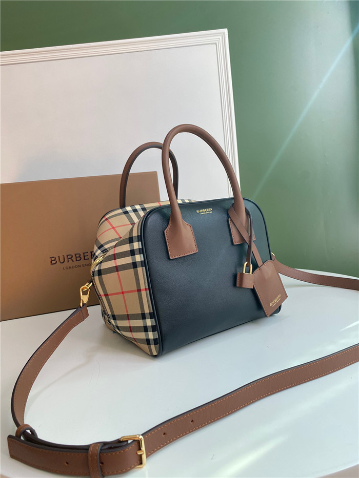 Burberry 버버리 큐브백 라지 B410770 2021/신상 (4컬러)