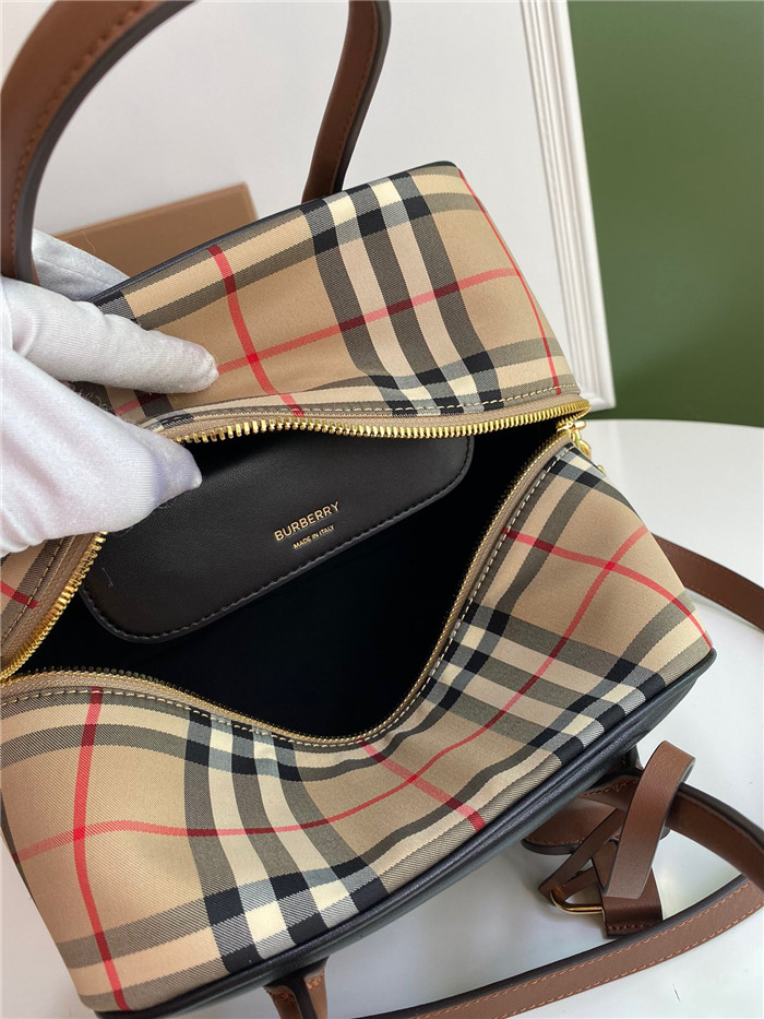 Burberry 버버리 큐브백 라지 B410770 2021/신상 (4컬러)