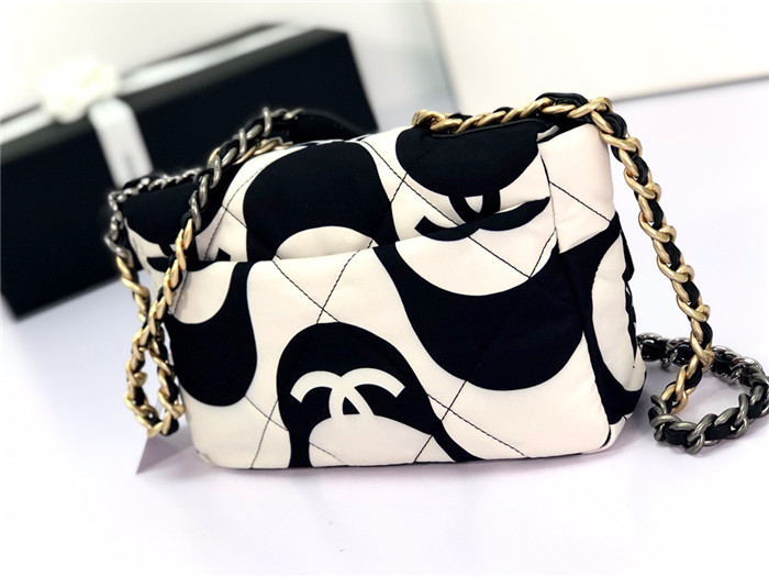 Chanel 샤넬 19 플랩백 AS31854 2021/신상