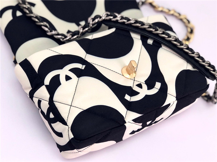 Chanel 샤넬 19 플랩백 AS31854 2021/신상