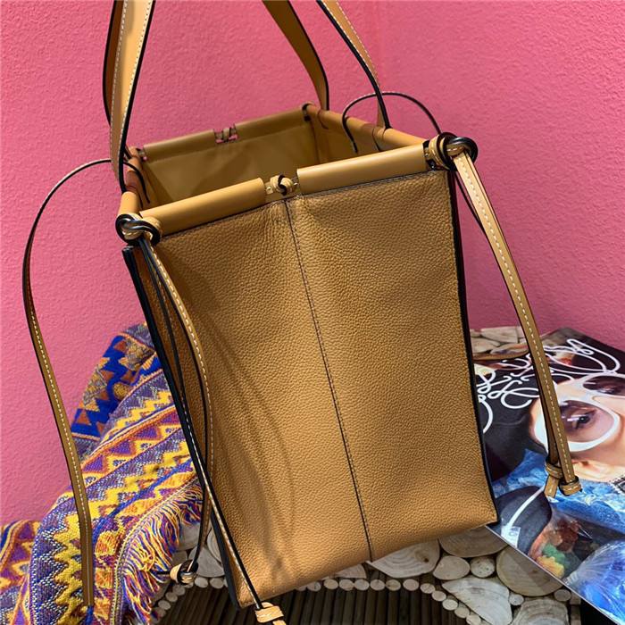 Loewe 로에베 쿠션 토트백 L00120-3 2021/신상 (2컬러)