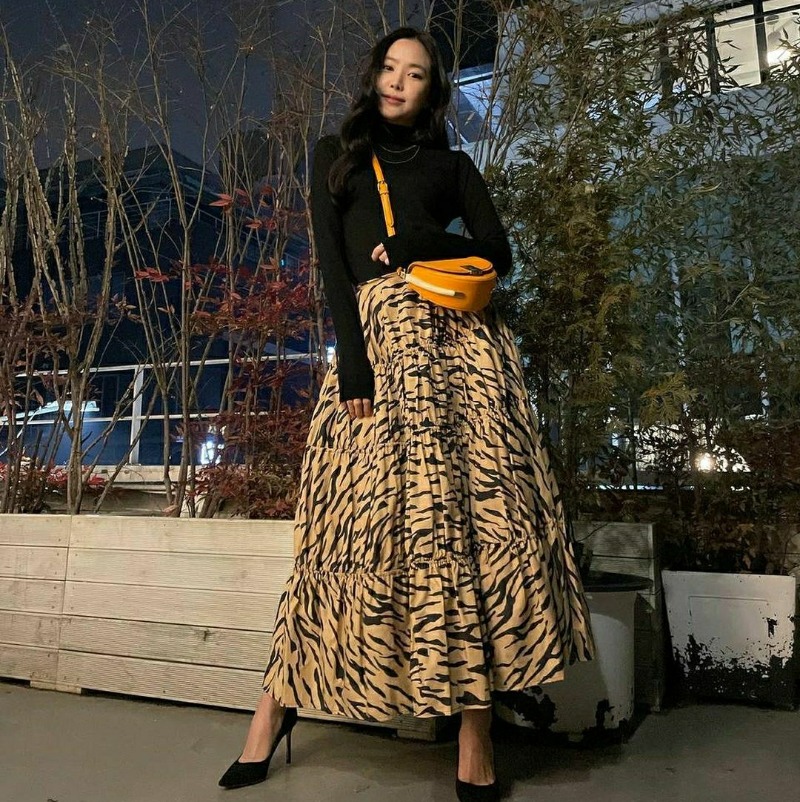 [에이핑크 손나은] Fendi  펜디 문라이트 숄더백