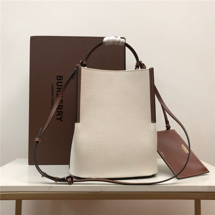 Burberry 버버리 버킷백 B64080