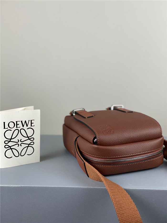LOEWE 로에베 크로스백 L18210