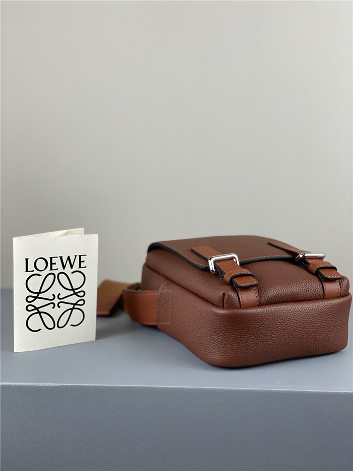 LOEWE 로에베 크로스백 L18210