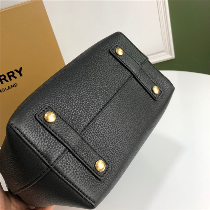 Burberry 버버리 더 벨트 미니 토트백 B62100
