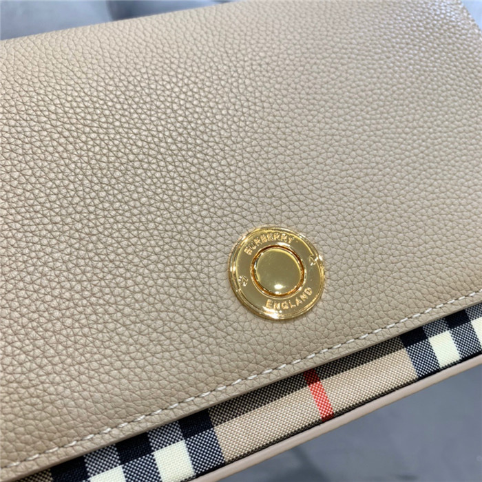 Burberry 버버리 노트 크로스백 B80190