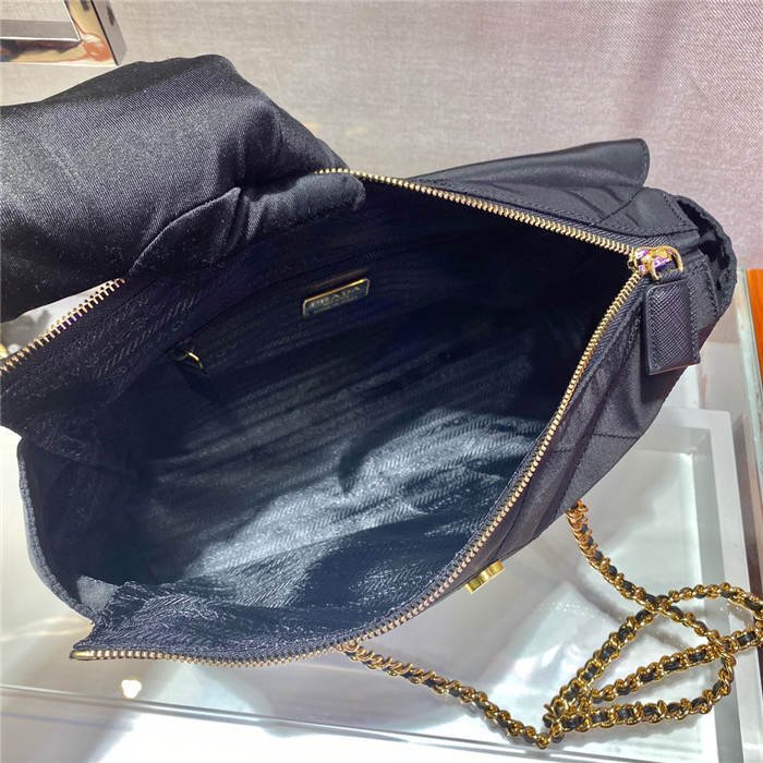 PRADA 프라다 크로스백 30CM 1BD630