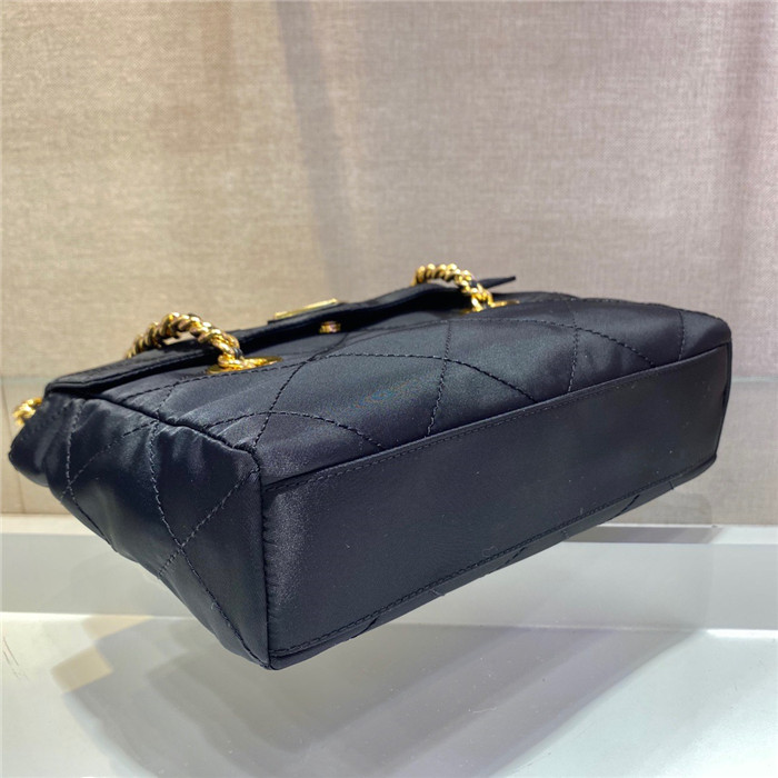 PRADA 프라다 크로스백 22CM 1BD625