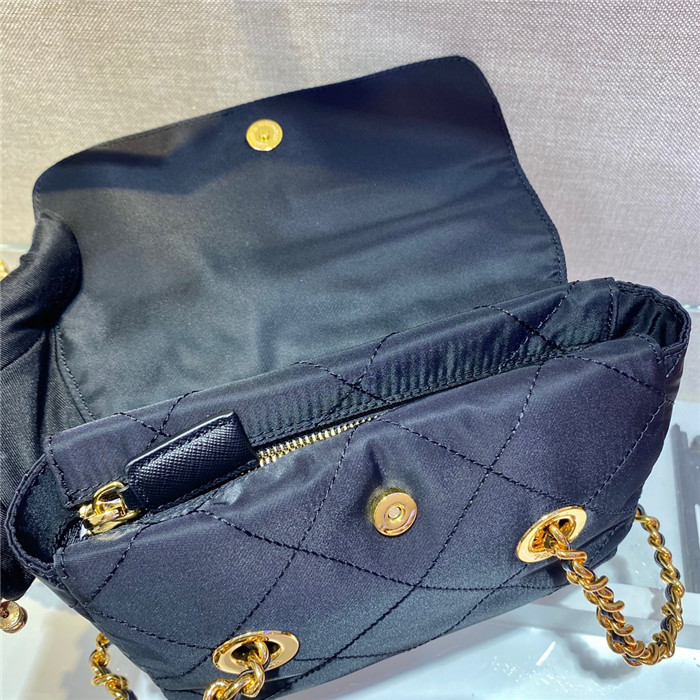 PRADA  프라다 미니 크로스백 19CM 1BD623