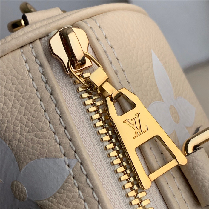 Louis Vuitton 루이비통 빠삐용 BB M4570