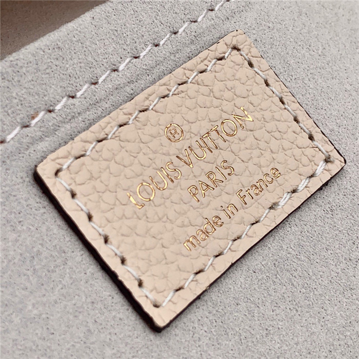 Louis Vuitton 루이비통 빠삐용 BB M4570