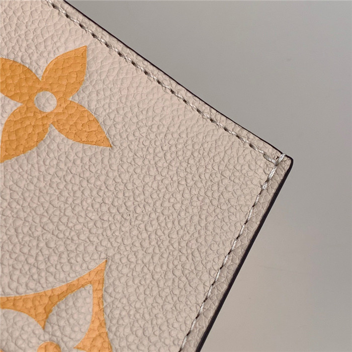 Louis Vuitton 루이비통 쁘띠 삭 플라 M80449