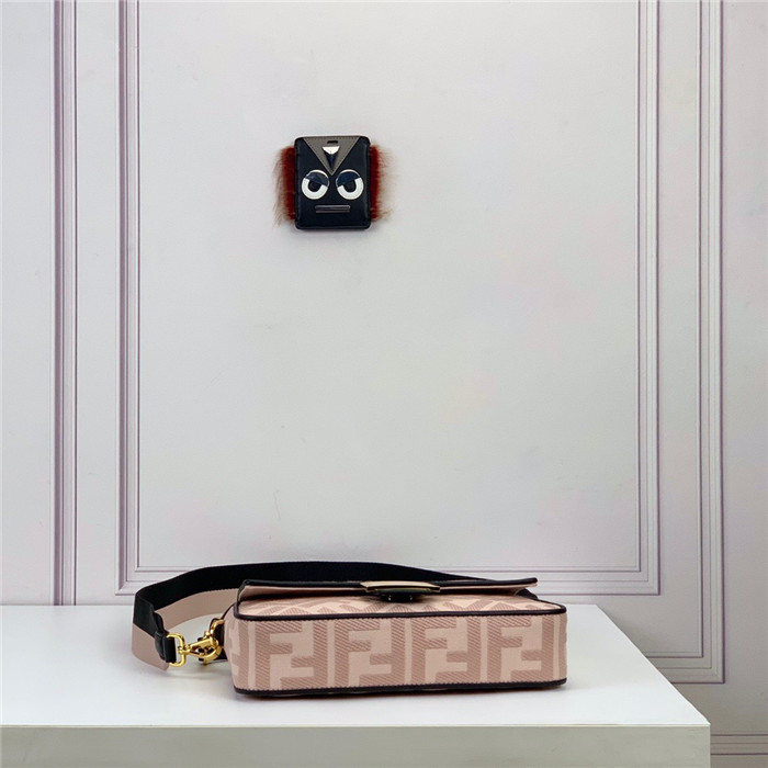 Fendi 펜디 아이코닉 바게트백 F94108