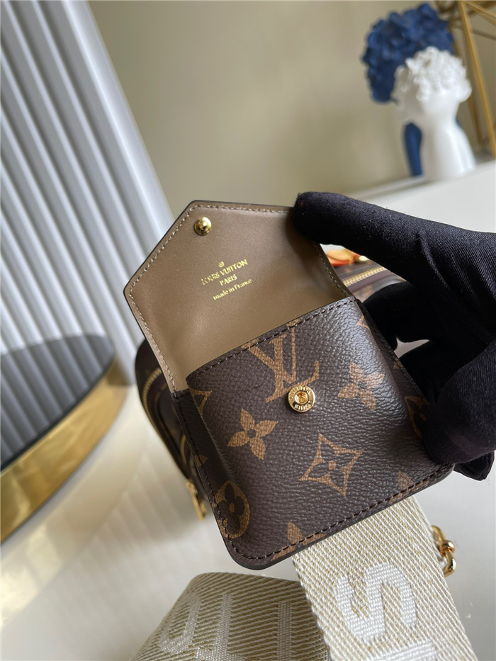 Louis Vuitton 루이비통 유틸리티 크로스바디백 M804