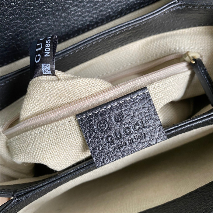 GUCCI 구찌 인터로킹 미니 체인백 607720