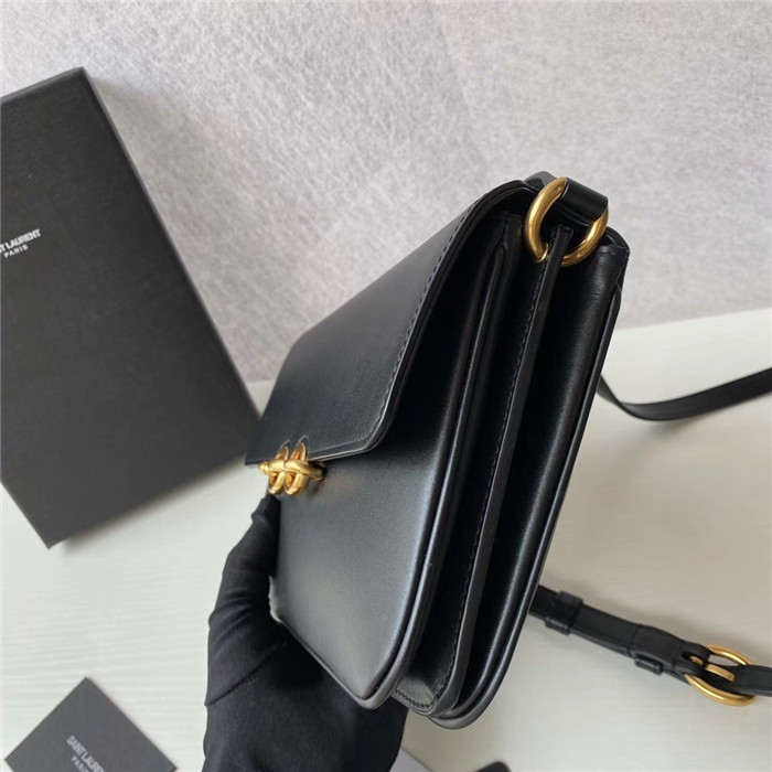  Saint Laurent 생로랑 메일론백 Y10882