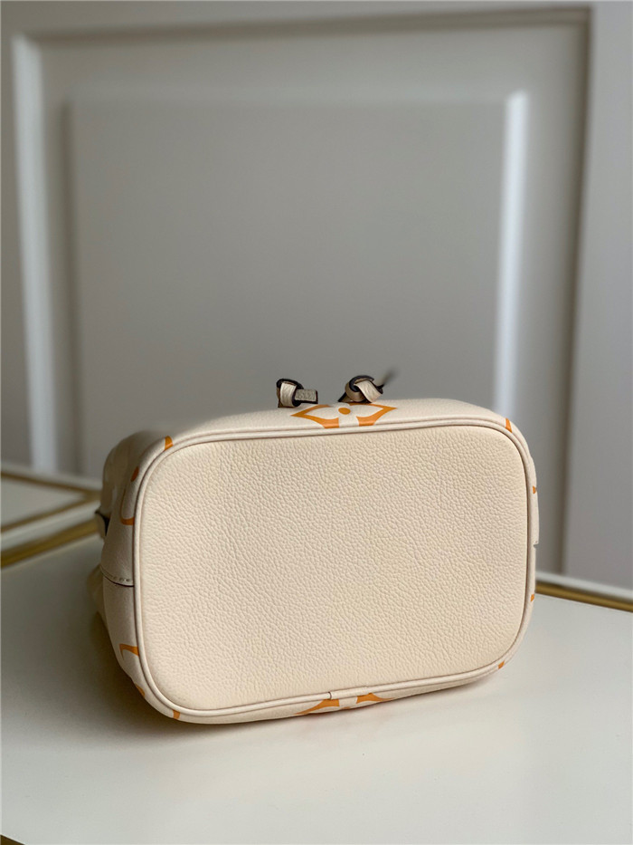  Louis Vuitton  루이비통 네오노에 썸머블루 BB M45716