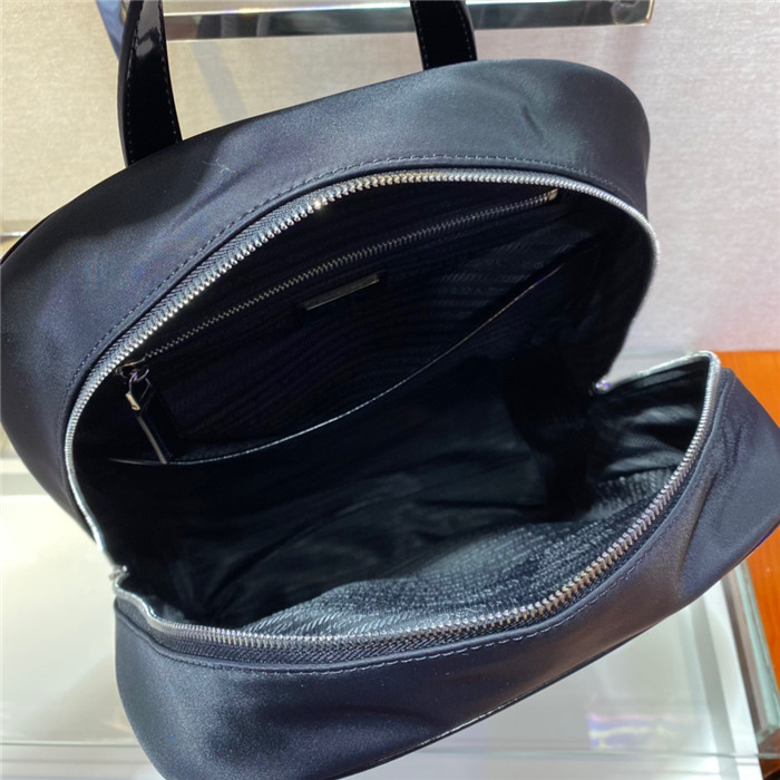 PRADA 프라다 리나일론 백팩 2VZ084